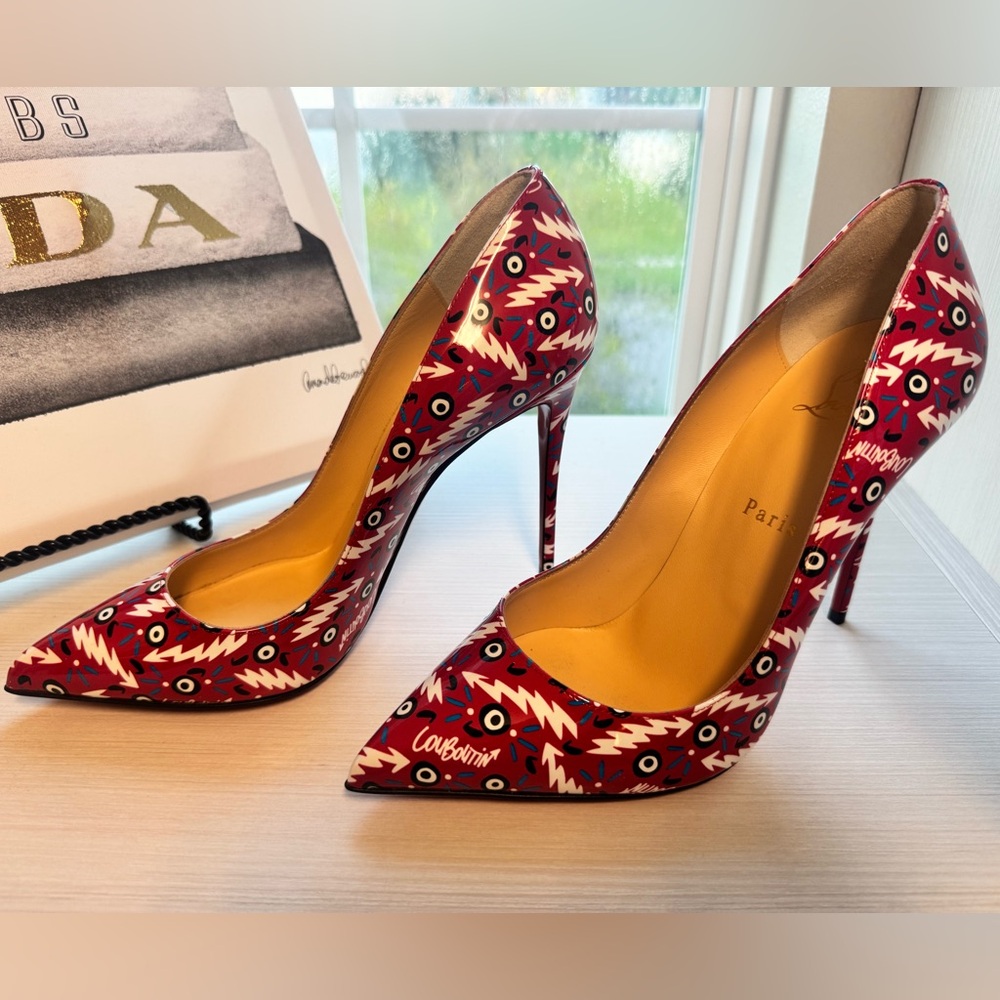 Never worn, authentic Christian Louboutin Pigalle Follies.